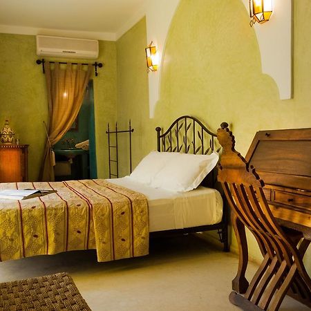Riad Alamir Marrakesh Exteriör bild